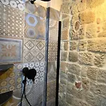 Stone Cave Apartament