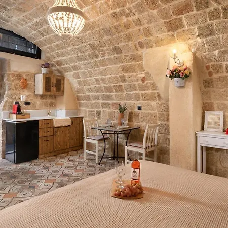 Stone Cave Apartamento *