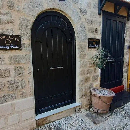 Stone Cave * עיר רודוס