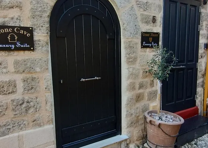 Stone Cave * עיר רודוס